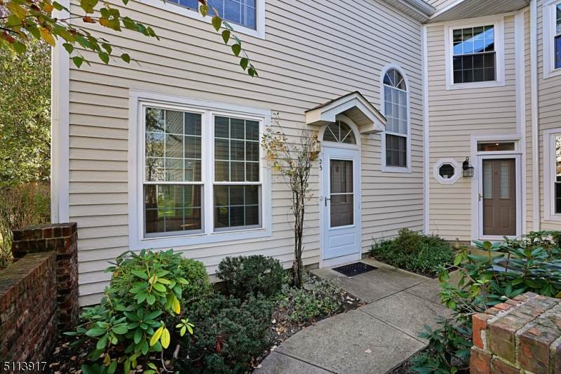 23 Wood Duck Pond Rd - Photo 1