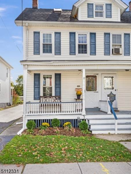 12 Grant Ave - Photo 1