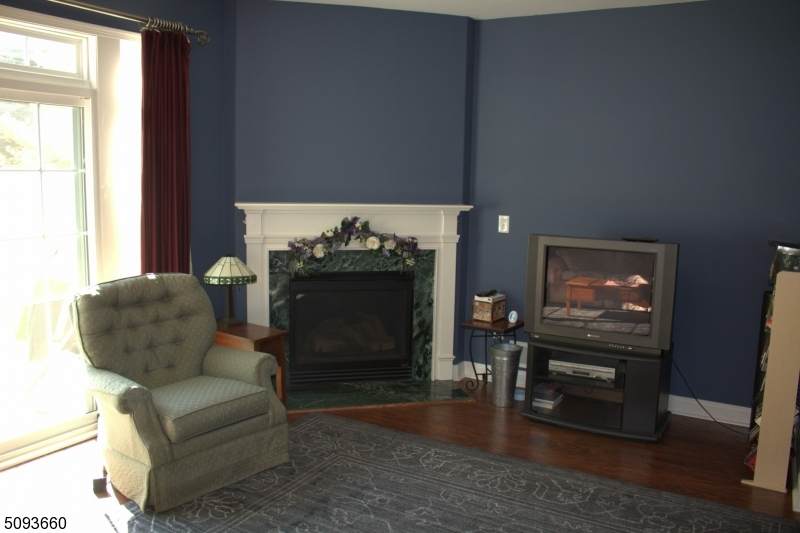18 Dogwood Ln - Photo 1