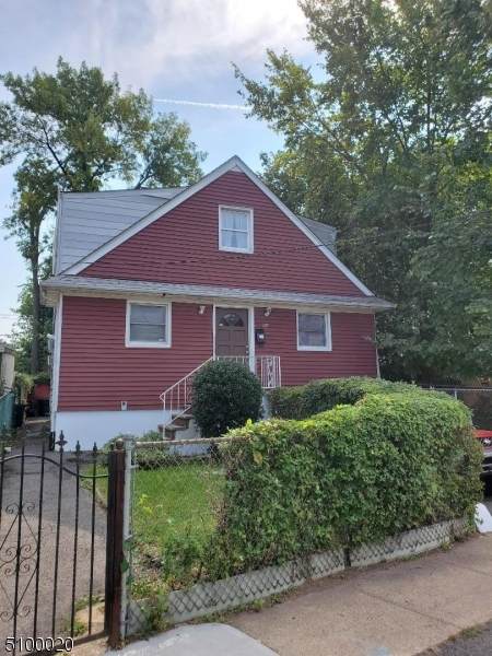 90 Chestnut Ave - Photo 1