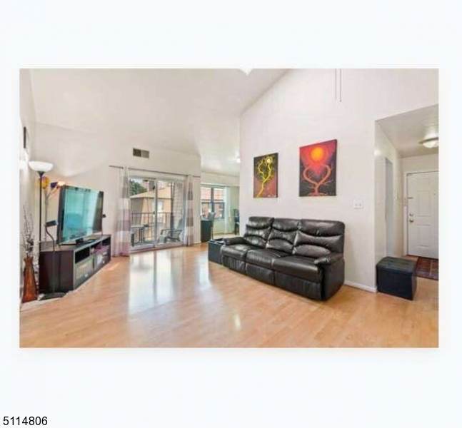 660 N Broad St - Photo 1