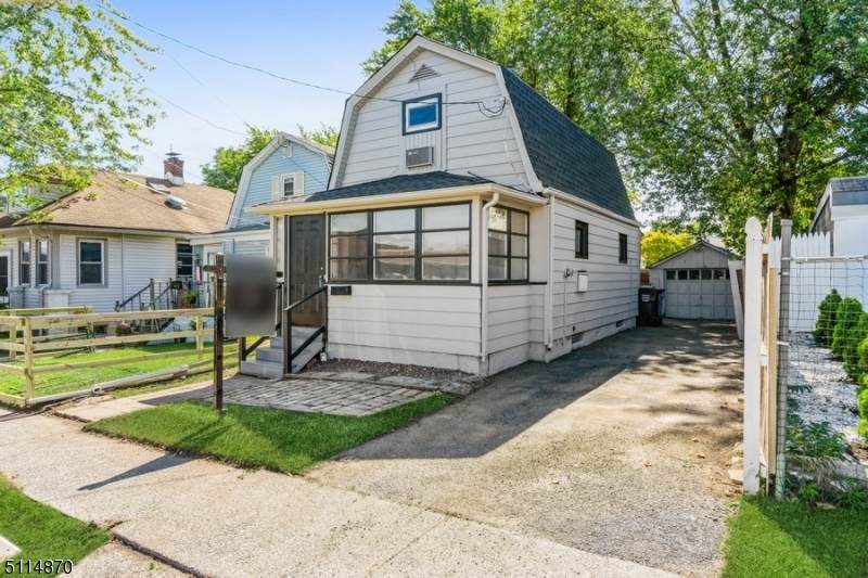15 Douglas St - Photo 1
