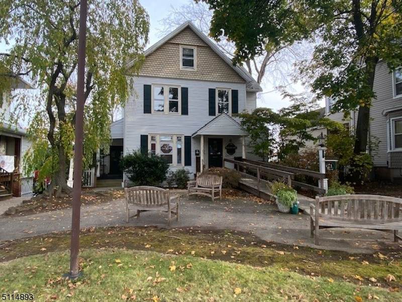 21 Grove Ave, Suite 2R - Photo 1