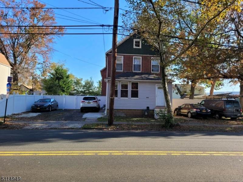 1481 Lawrence St - Photo 1