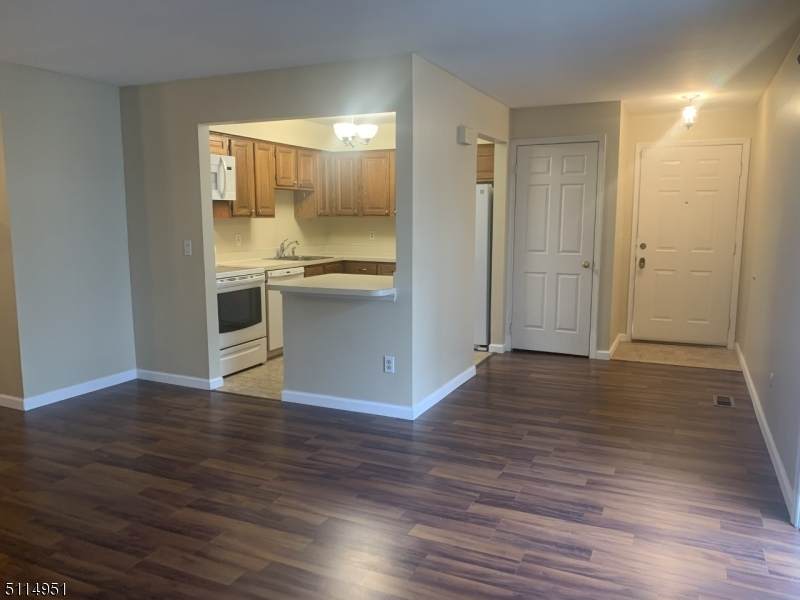 97 Smithfield Ct - Photo 1
