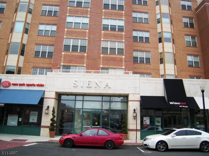 48 S Park St - Photo 1