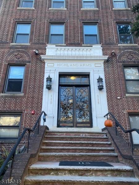 115 Highland Ave - Photo 1