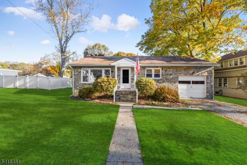 11 Pershing Ave - Photo 1