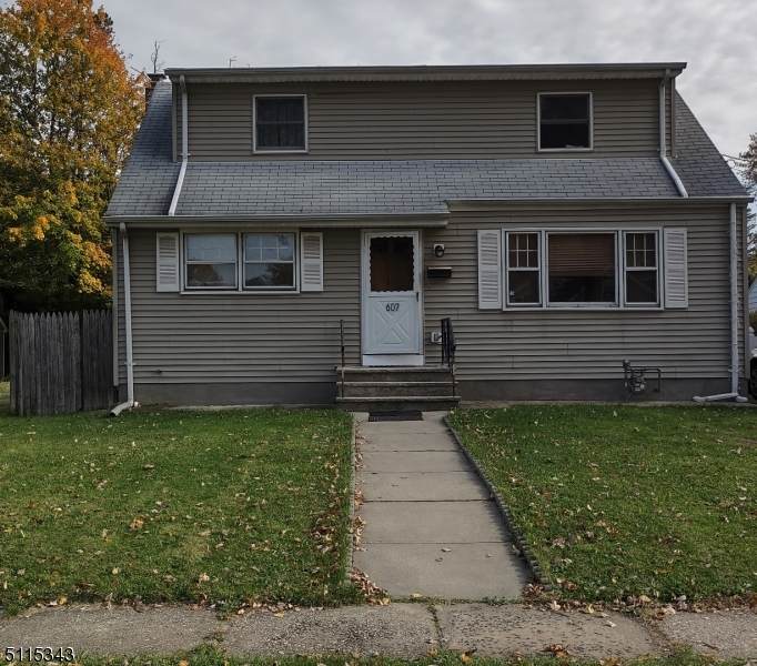 607 Willow Ave - Photo 1