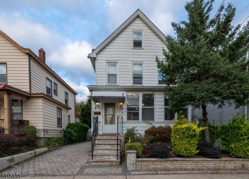 20 Summit Ave - Photo 1