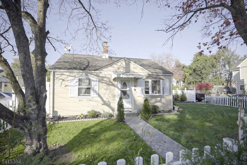 34 Park Ave - Photo 1