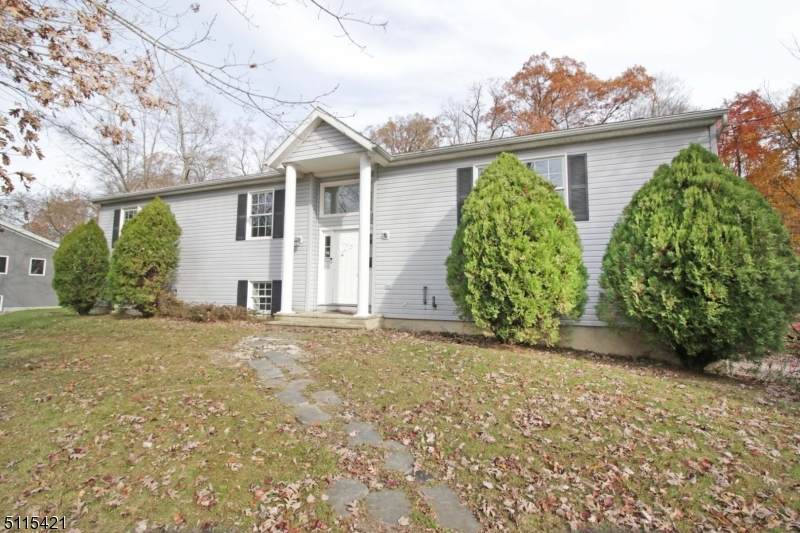 14 Cross Oak Ln - Photo 1