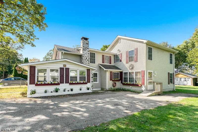 11 Baker Ln - Photo 1