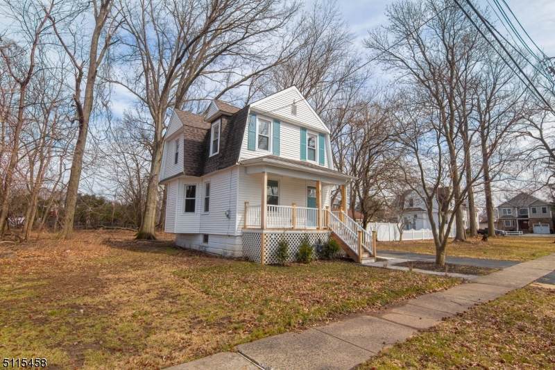 31 Elise St - Photo 1