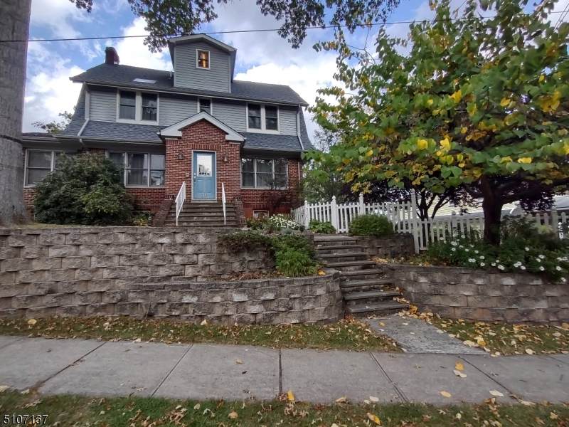 76 Princeton St - Photo 1