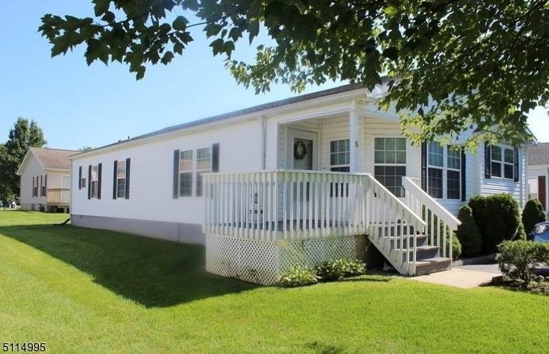 8 Rosewood Terrace - Photo 1