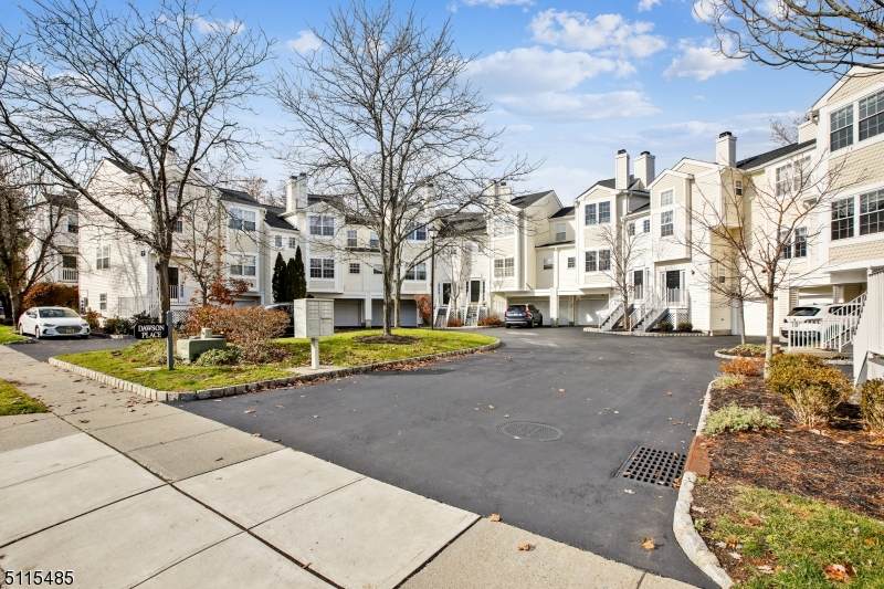 703 Dawson Pl - Photo 1