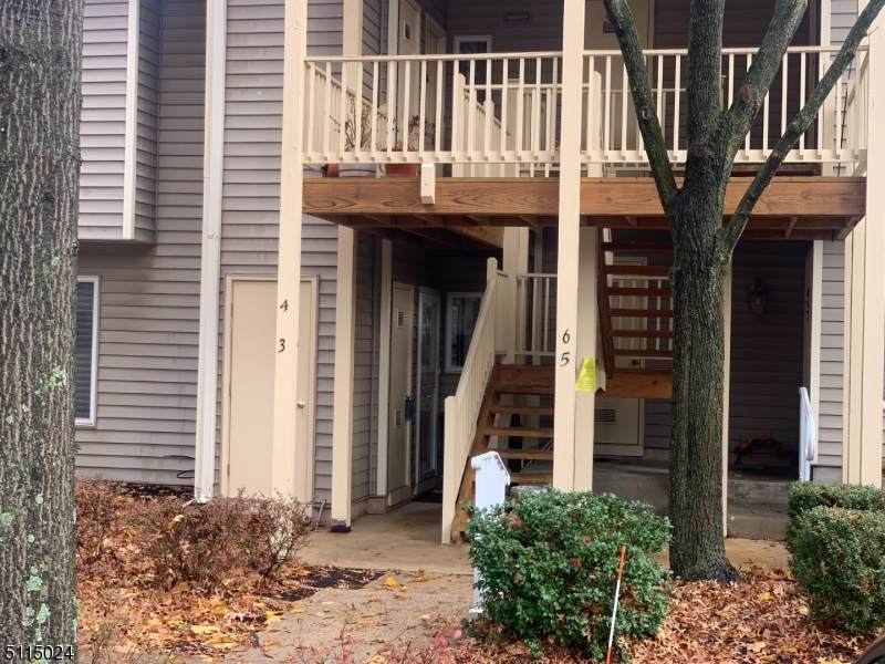 3 Westchester Ter - Photo 1