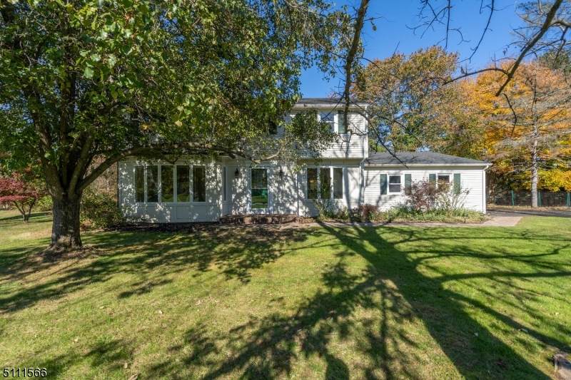 3 Garrett Dr - Photo 1
