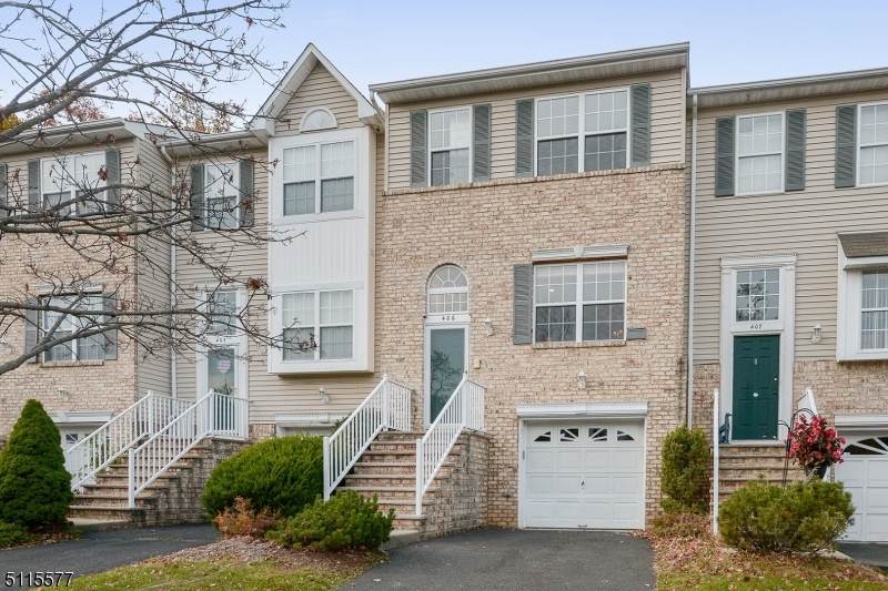 406 Tallwood Ln - Photo 1