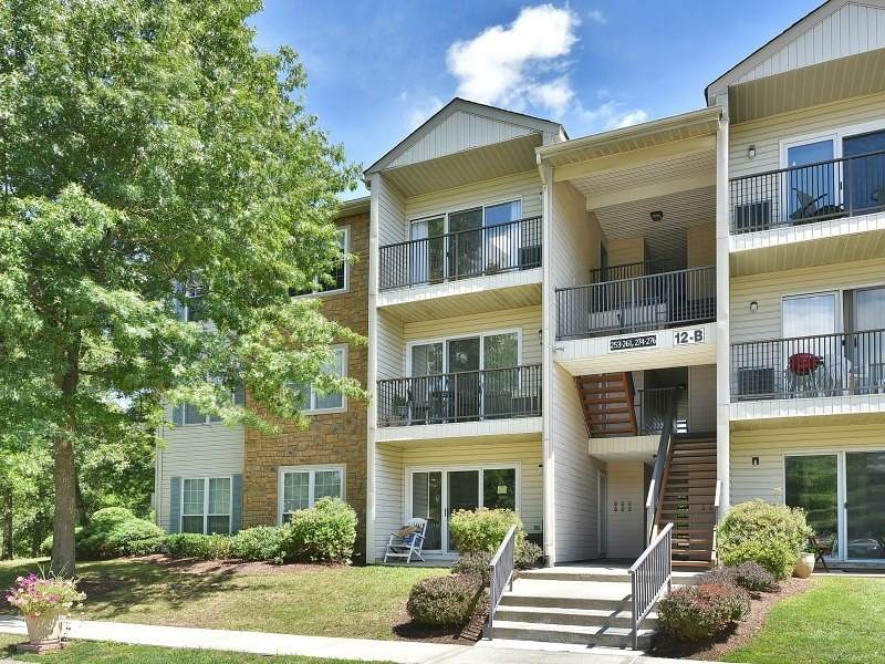 255 Robertson Way - Photo 1