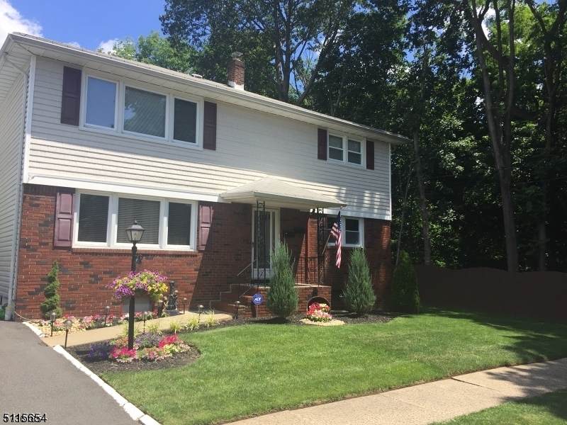 93 E Almira St - Photo 1
