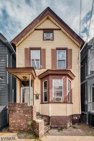 308 S Spring Street - Photo 1