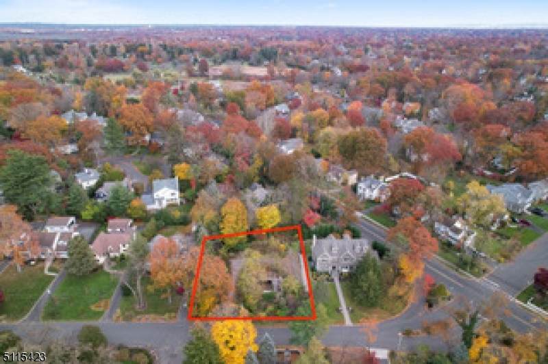 120 Wychwood Rd - Photo 1