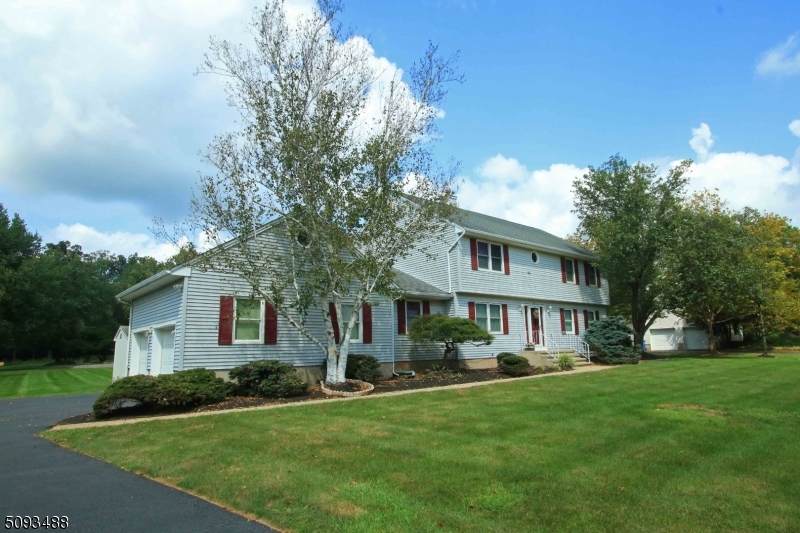 11 Pembroke Ter - Photo 1