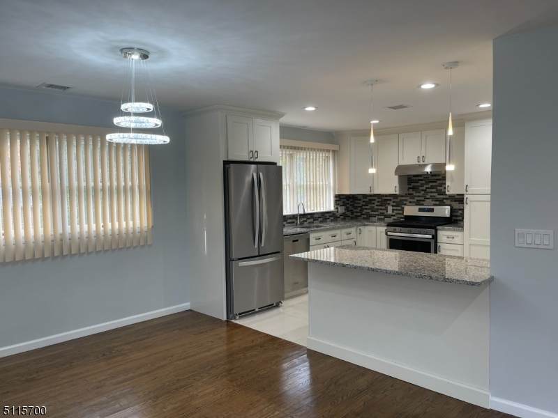 17 Mckinley Ave - Photo 1