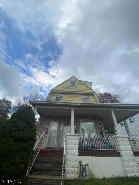 741 Floral Ave - Photo 1