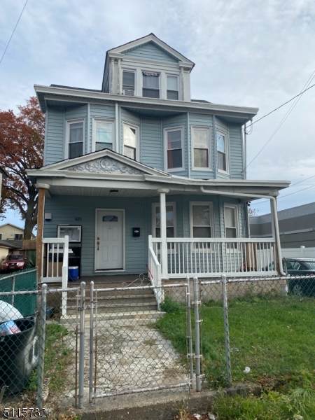 635 Madison Ave - Photo 1