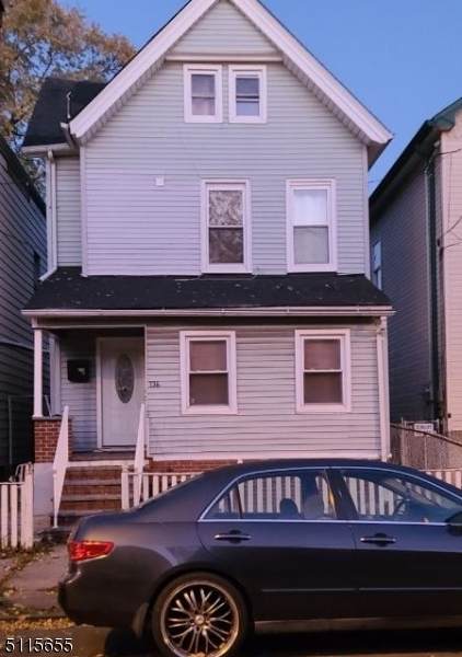 136 Smith St - Photo 1