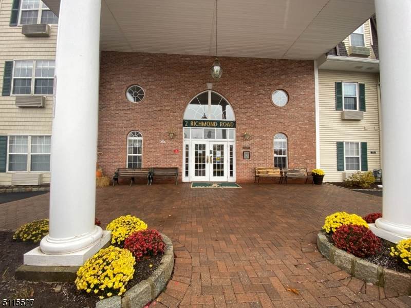 2 Richmond Rd /Suite 222 - Photo 1