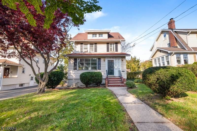 424 Lincoln Ave - Photo 1