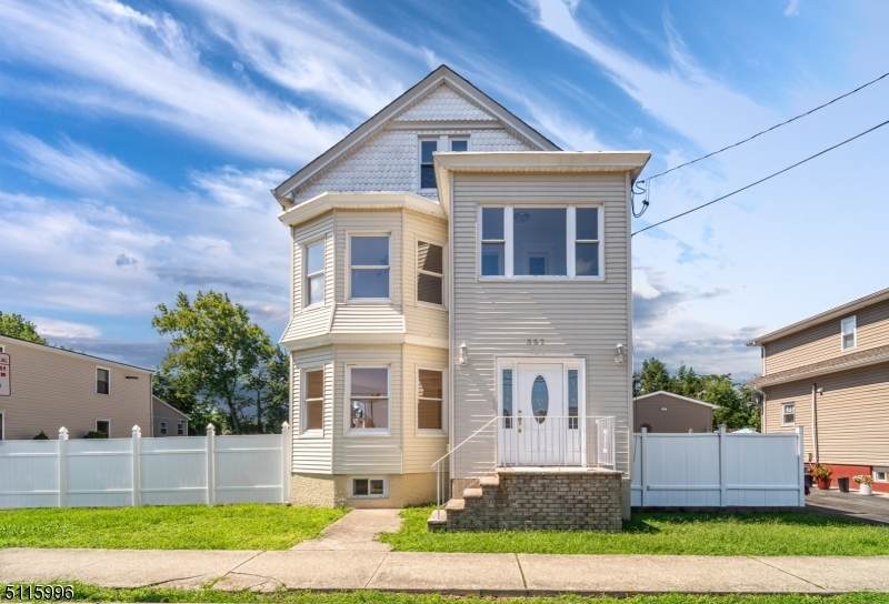 357 W Clinton St - Photo 1