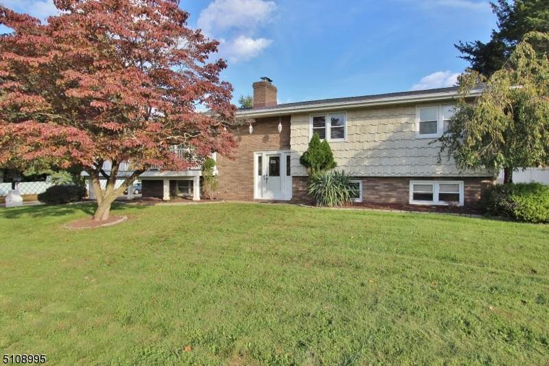 401 Walter St - Photo 1