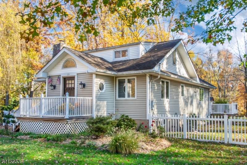 29 Jacksonville Rd - Photo 1