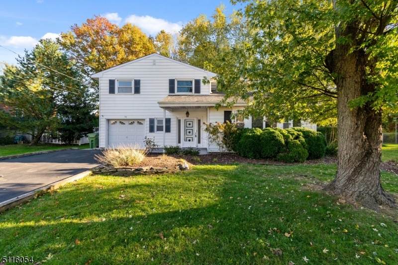92 Karen Pl - Photo 1