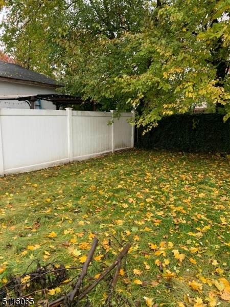 132 Willow St - Photo 1