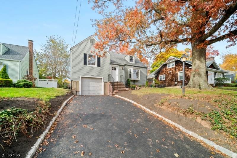 357 La Grande Ave - Photo 1
