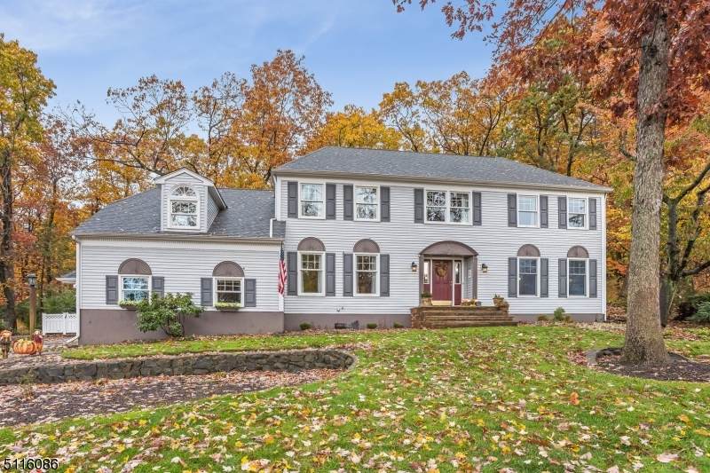 15 Forest Way - Photo 1