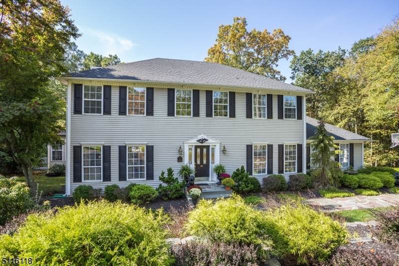5 Pillar Dr - Photo 1