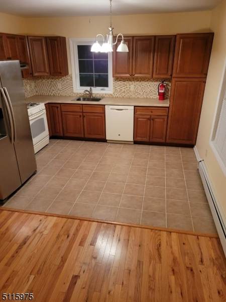 64 Atlantic St - Photo 1