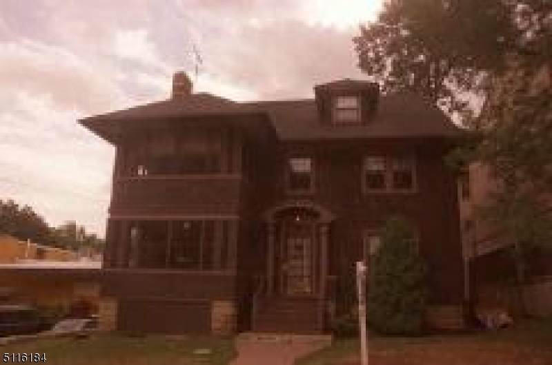 8 Highland Pl - Photo 1