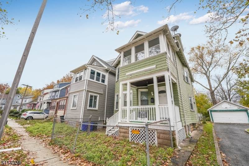 13 Olive St - Photo 1