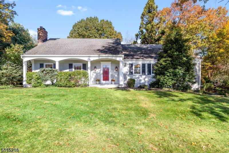 90 Rolling Hill Dr - Photo 1