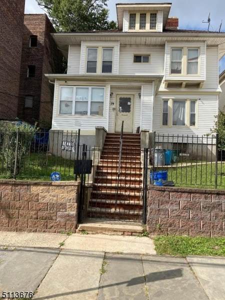79 Milford Ave - Photo 1