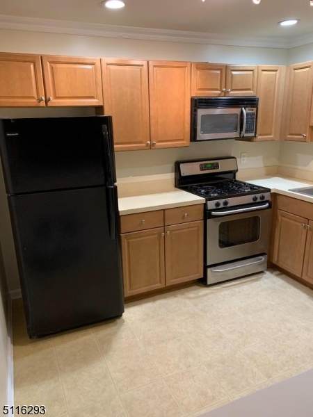 7 Lackland Ave - Photo 1