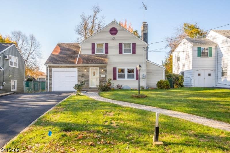 312 Putnam Rd - Photo 1